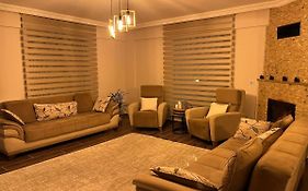 Lilyum Garden House&Organization